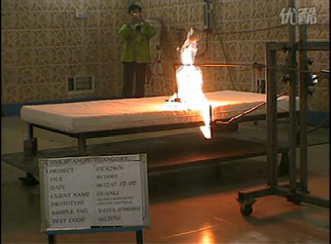 聚酯纤维防火棉应用，防火床垫阻燃燃烧实验